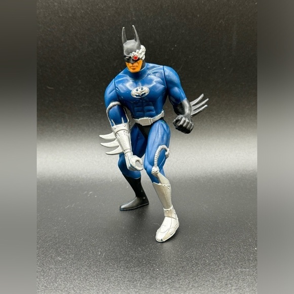 Vintage 1994 DC Comics Batman Action Figure Blue And Black 5” Kenner - Picture 1 of 7